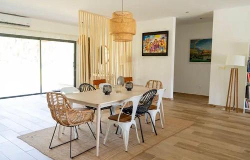 Luxury Villa in Assinie, between Lagoon and Sea in Assinie-Mafia