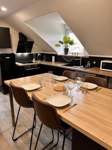 Logement Pirate themed suite with parking in เวอซูล