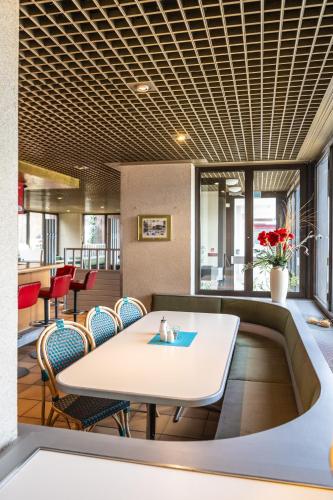 Hotel Grunewald - image 7