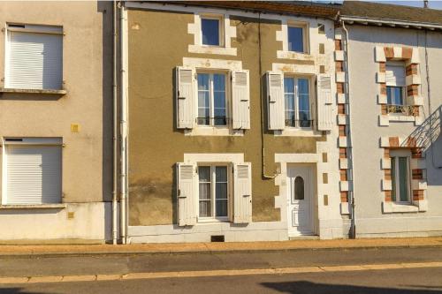 外部景觀, 2-Bedroom Home in Availles-Limouzine Sleeps 4 in 阿瓦艾伊利穆濟納