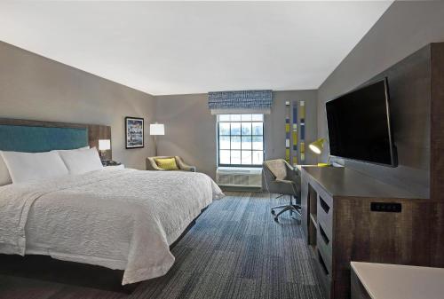 Hampton Inn Westfield - image 27