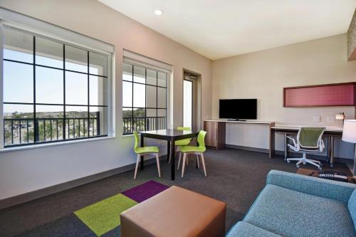 Home2 Suites By Hilton Jekyll Island - image 20