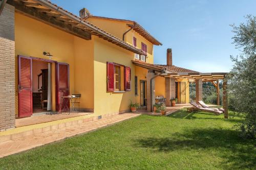 Villa Costa Al Bagno by Salogi Villas in Монтополі в Валь Д"Арно