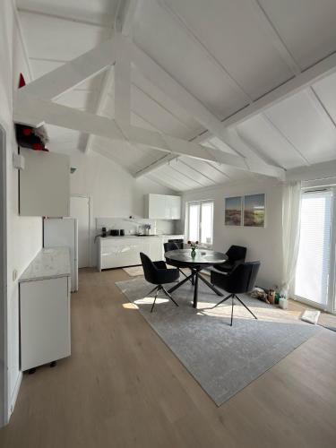 Dune Nest 233 - beautiful house near beach - up to 4 guests with garden, parking, WLAN - Location saisonnière - Bredene