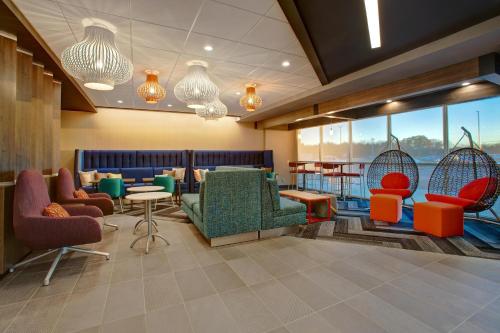 大堂, Tru by Hilton Alcoa Knoxville Airport in 阿爾考