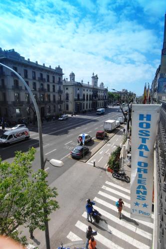Hostal Orleans - image 2