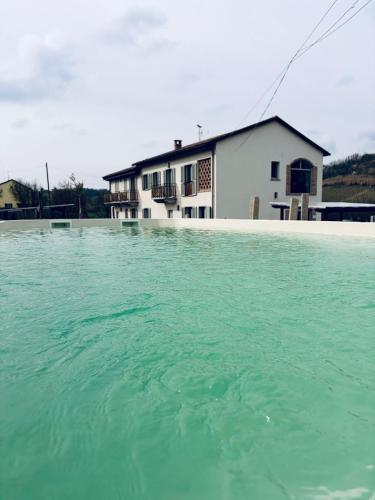 Cà d'Rita Monferrato - Chardonnay idromassaggio e piscina esterni (Ca d'Rita Monferrato - Chardonnay idromassaggio e piscina esterni) in Vinchio