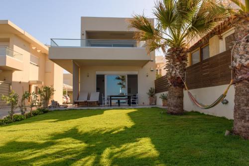  Lidia Beach Suites in Kokkinos Pyrgos