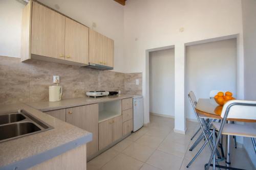 Ionian Breeze Apartments - Kavos