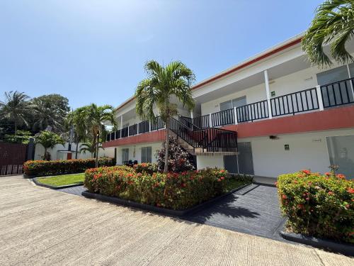 Hotel Mar de Corales By CAJASAI – San Andres Island, NM
