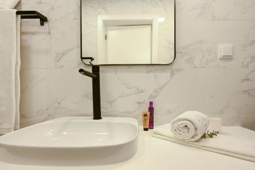 ON Apartments - MA62 Downtown Room Type - Duplex Apartment