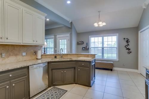 Family-Friendly Home with Large Yard in Valdosta in Valdosta