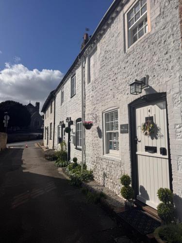 The Baker's Snug - Angmering Grade II Listed Cottage - 1 Bed Retreat, Dog friendly in 安格默林
