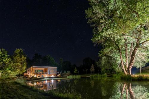 LACabane Lodge Nature in Montazeau