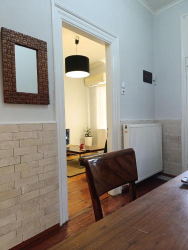 The House Central Thessaloniki with free parking – khách sạn tại Agios Pavlos