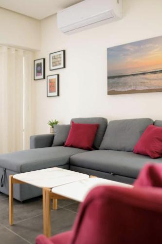 PINO · Loft in ground floor - 1 block to El Llano Park