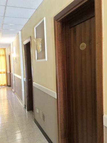 Hotel Marco Polo SELF CHECK-IN – Bologna, KY