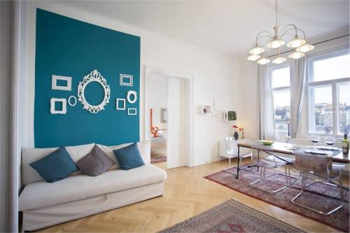 Spectacular Riverview apartment - image 3