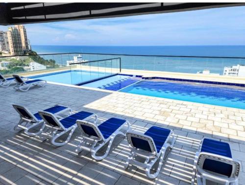 Apartamento edificio VITA Rodadero con piscina