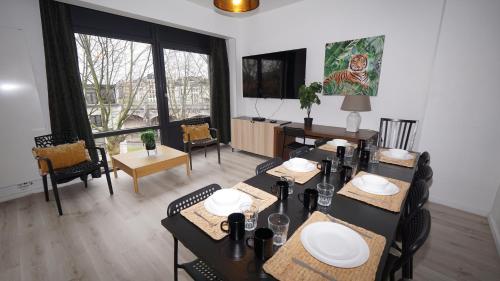 Brial apartment 2 bedrooms,, Antverpy