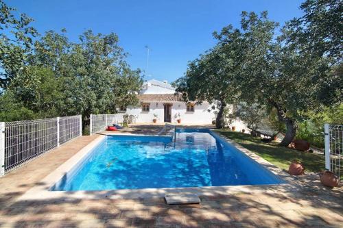 Casa Laranjeira V2 – khách sạn tại Santa Maria