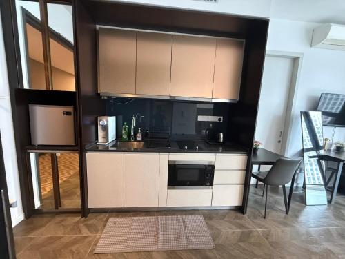 Scarletz suites klcc stay - image 10