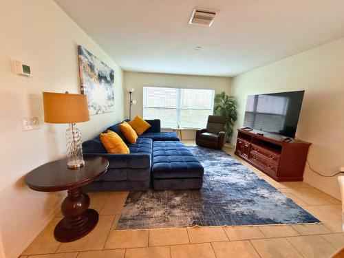Entire Home in Dade City! in Dade City (FL)