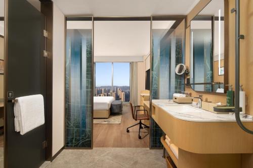 room detail thumbnail 2