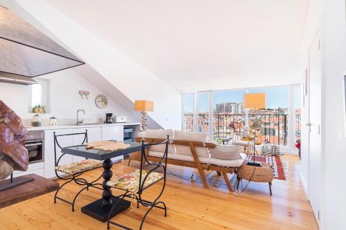 Loft Lusitano with Ample Views, w/AC, Lissabon