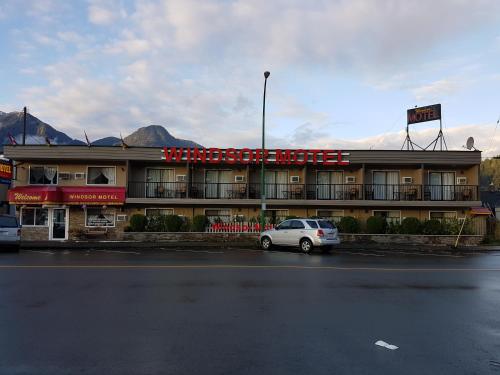 入口, 溫莎汽車旅館 (Windsor Motel) in 霍普(BC)