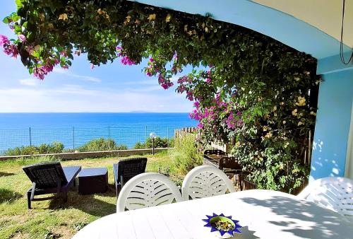 "Sardinia Blue Home" Vista mare, tramonti mozzafiato su Golfo Asinara, giardino, parking e Wi-Fi