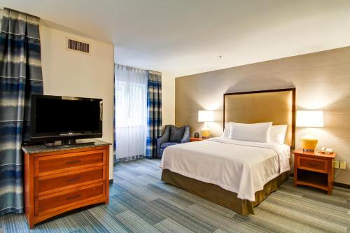 Homewood Suites by Hilton Stratford - image 39