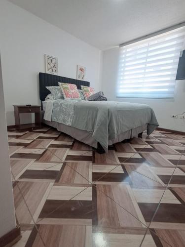 Cómodo depto en condominio con piscina y parking (Comodo depto en condominio con piscina y parking) in 拉欽巴