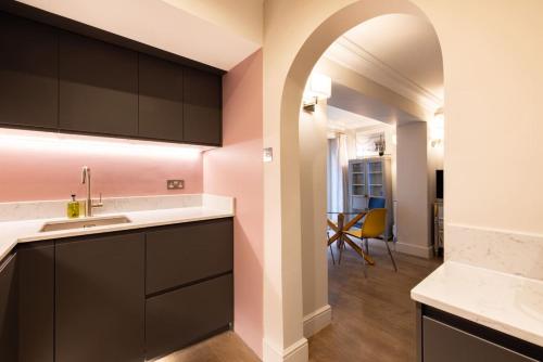 The Brunswick Oasis 2 bedroom in Notting Hill - image 4