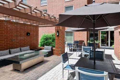 Hampton Inn & Suites Charlottesville at the University in Charlottesville, USA