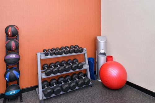 Hampton Inn Pecos - image 26