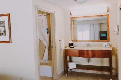 Hampton Inn & Suites Green River - image 33