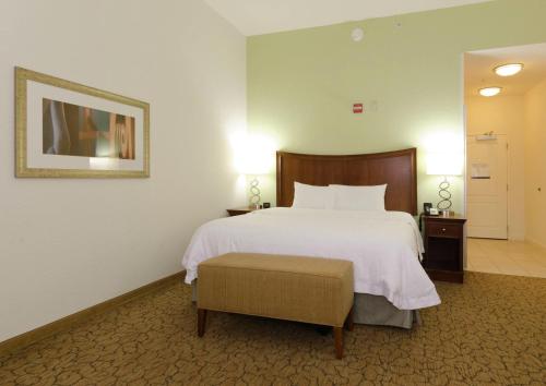 Hampton Inn Hickory - image 41