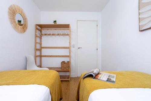 Apartamentos Picasso Plaza Merced - image 13