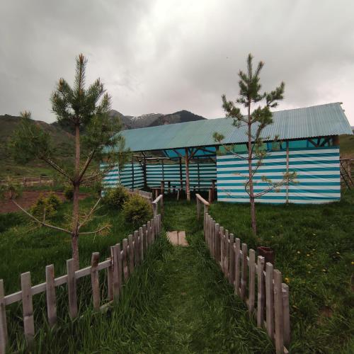 Bordu Yurt Camp in Kirpichny