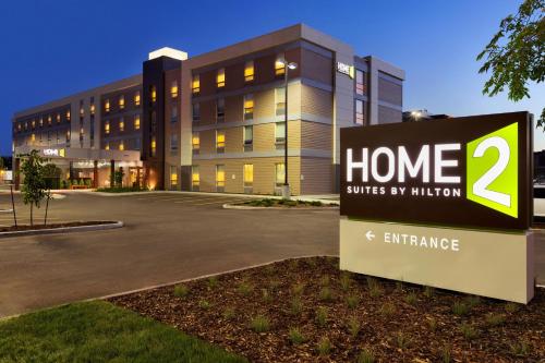Utvendig, Home2 Suites by Hilton West Edmonton in Edmonton (AB)