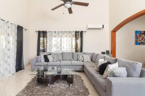 Spacious 8 Bedroom 10 Bath Villa THE CENTER of Sosua - image 2