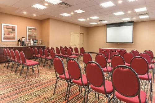 Hampton Inn by Hilton Edmonton South, Edmonton (foto 8)