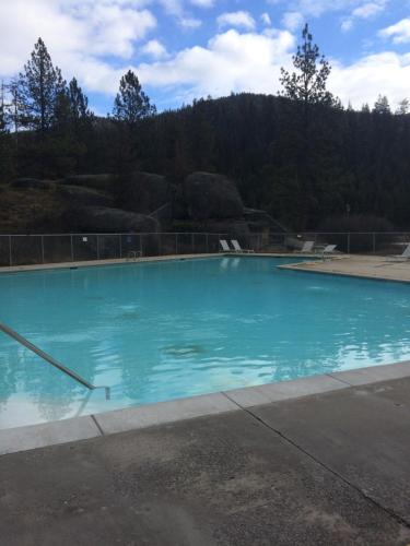 Lolo Hot Springs