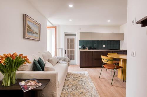 LG LAKE - Boutique apartments and rooms - 2
