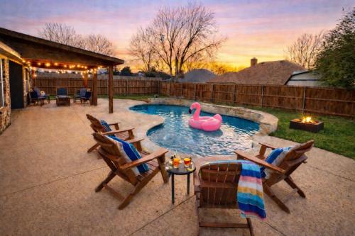 The Charming House & Pool in DFW in Keller, Vereinigte Staaten von Amerika