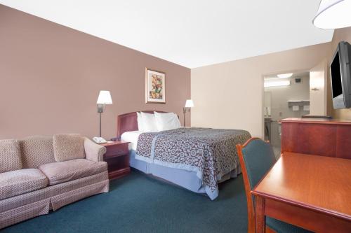 Days Inn by Wyndham Dublin GA - image 22