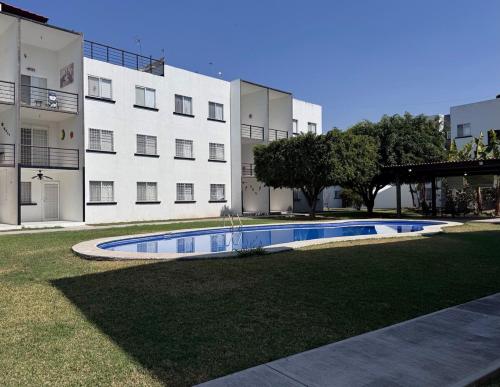 condominio, 5 albercas, 3 camas, 3 estacionamientos in Jautepeka