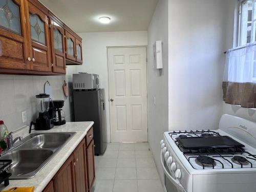 condominio, 5 albercas, 3 camas, 3 estacionamientos in Jautepeka