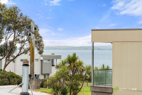 Stunning Brand New Coastal Residence - Ocean View – khách sạn tại Ventnor